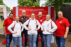 03 Mercuralia 2025-05-17 01  Samstag Tour 17. Mai - Zum ersten Termin führt uns der Weg zum Landschaftspark Nord. Kielgeholt - das Wollfest in Duisburg heißt es, wir treffen u.a. die KG Alle Mann an Bord und die Piraten des Südens. Danach gehts über den Rhein nach Moers zum Sommerfest der Moerser KG Funion.  Von dort fahren fahren wir nach Dinslaken zum MERCURALIA, das XVII. Maifest der Römergarde. : DVPJ, Toni I, Jules I., Prinz Karneval, Prinz, Prinzessin Aileen I., Hofmarschälle, Page, Pagen, Paginnen, HDK, Duisburg, Karneval, Helau, Tollität, Event, Session 2025, Session 2025, HDK Duisburg, Hauptausschuss, Hauptausschuss Karneval Duisburg, Duisburg ist echt