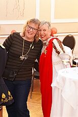 EinzugHofburg 2026-01-09 26  Unser Einzug in die Hofburg - Der Einzug des Prinzen mit seiner Crew in die Hofburg gehört schon länger zur Tradition im Duisburger Karneval. Einen Tag vor der Kürung bezog die Crew ihre Zimmer im WYNDHAM Hotel Duisburger Hof. Hier residieren  nun alle sieben bis zum Rosenmontag. : DVPJ, Toni I, Jules I., Prinz Karneval, Prinz, Prinzessin Aileen I., Hofmarschälle, Page, Pagen, Paginnen, HDK, Duisburg, Karneval, Helau, Tollität, Event, Session 2025, Session 2025, HDK Duisburg, Hauptausschuss, Hauptausschuss Karneval Duisburg, Duisburg ist echt