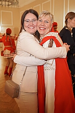 EinzugHofburg 2026-01-09 64  Unser Einzug in die Hofburg - Der Einzug des Prinzen mit seiner Crew in die Hofburg gehört schon länger zur Tradition im Duisburger Karneval. Einen Tag vor der Kürung bezog die Crew ihre Zimmer im WYNDHAM Hotel Duisburger Hof. Hier residieren  nun alle sieben bis zum Rosenmontag. : DVPJ, Toni I, Jules I., Prinz Karneval, Prinz, Prinzessin Aileen I., Hofmarschälle, Page, Pagen, Paginnen, HDK, Duisburg, Karneval, Helau, Tollität, Event, Session 2025, Session 2025, HDK Duisburg, Hauptausschuss, Hauptausschuss Karneval Duisburg, Duisburg ist echt