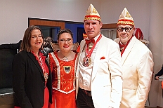 Kuerung Toni I 2026-01-10 093  Endlich Karnevalsprinz: Toni I. -  Am Samstag 10. Januar 2026 war es endlich soweit. Kürung se. Tollität Prinz Toni I., im Rahmen eines hochklassigen Galaabends in der ausverkauften Mercatorhalle in Duisburg. Ein stimmungsvoller Abend mit Show, Musik und Tanz. Vorab präsentierte sich die Prinzencrew 2026 im WYNDHAM Hotel Duisburger Hof der Leibgarde se. Tollität, die Prinzengarde der Stadt Duisburg. : DVPJ, Toni I, Jules I., Prinz Karneval, Prinz, Prinzessin Aileen I., Hofmarschälle, Page, Pagen, Paginnen, HDK, Duisburg, Karneval, Helau, Tollität, Event, Session 2025, Session 2025, HDK Duisburg, Hauptausschuss, Hauptausschuss Karneval Duisburg, Duisburg ist echt