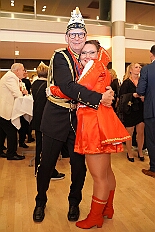 Kuerung Toni I 2026-01-10 109  Endlich Karnevalsprinz: Toni I. -  Am Samstag 10. Januar 2026 war es endlich soweit. Kürung se. Tollität Prinz Toni I., im Rahmen eines hochklassigen Galaabends in der ausverkauften Mercatorhalle in Duisburg. Ein stimmungsvoller Abend mit Show, Musik und Tanz. Vorab präsentierte sich die Prinzencrew 2026 im WYNDHAM Hotel Duisburger Hof der Leibgarde se. Tollität, die Prinzengarde der Stadt Duisburg. : DVPJ, Toni I, Jules I., Prinz Karneval, Prinz, Prinzessin Aileen I., Hofmarschälle, Page, Pagen, Paginnen, HDK, Duisburg, Karneval, Helau, Tollität, Event, Session 2025, Session 2025, HDK Duisburg, Hauptausschuss, Hauptausschuss Karneval Duisburg, Duisburg ist echt