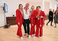 Kuerung Toni I 2026-01-10 115  Endlich Karnevalsprinz: Toni I. -  Am Samstag 10. Januar 2026 war es endlich soweit. Kürung se. Tollität Prinz Toni I., im Rahmen eines hochklassigen Galaabends in der ausverkauften Mercatorhalle in Duisburg. Ein stimmungsvoller Abend mit Show, Musik und Tanz. Vorab präsentierte sich die Prinzencrew 2026 im WYNDHAM Hotel Duisburger Hof der Leibgarde se. Tollität, die Prinzengarde der Stadt Duisburg. : DVPJ, Toni I, Jules I., Prinz Karneval, Prinz, Prinzessin Aileen I., Hofmarschälle, Page, Pagen, Paginnen, HDK, Duisburg, Karneval, Helau, Tollität, Event, Session 2025, Session 2025, HDK Duisburg, Hauptausschuss, Hauptausschuss Karneval Duisburg, Duisburg ist echt