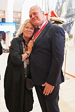 Kuerung Toni I 2026-01-10 119  Endlich Karnevalsprinz: Toni I. -  Am Samstag 10. Januar 2026 war es endlich soweit. Kürung se. Tollität Prinz Toni I., im Rahmen eines hochklassigen Galaabends in der ausverkauften Mercatorhalle in Duisburg. Ein stimmungsvoller Abend mit Show, Musik und Tanz. Vorab präsentierte sich die Prinzencrew 2026 im WYNDHAM Hotel Duisburger Hof der Leibgarde se. Tollität, die Prinzengarde der Stadt Duisburg. : DVPJ, Toni I, Jules I., Prinz Karneval, Prinz, Prinzessin Aileen I., Hofmarschälle, Page, Pagen, Paginnen, HDK, Duisburg, Karneval, Helau, Tollität, Event, Session 2025, Session 2025, HDK Duisburg, Hauptausschuss, Hauptausschuss Karneval Duisburg, Duisburg ist echt