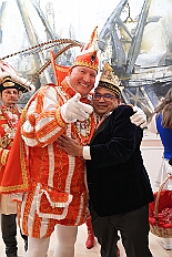 Kuerung Toni I 2026-01-10 122  Endlich Karnevalsprinz: Toni I. -  Am Samstag 10. Januar 2026 war es endlich soweit. Kürung se. Tollität Prinz Toni I., im Rahmen eines hochklassigen Galaabends in der ausverkauften Mercatorhalle in Duisburg. Ein stimmungsvoller Abend mit Show, Musik und Tanz. Vorab präsentierte sich die Prinzencrew 2026 im WYNDHAM Hotel Duisburger Hof der Leibgarde se. Tollität, die Prinzengarde der Stadt Duisburg. : DVPJ, Toni I, Jules I., Prinz Karneval, Prinz, Prinzessin Aileen I., Hofmarschälle, Page, Pagen, Paginnen, HDK, Duisburg, Karneval, Helau, Tollität, Event, Session 2025, Session 2025, HDK Duisburg, Hauptausschuss, Hauptausschuss Karneval Duisburg, Duisburg ist echt