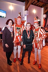 PrinzEmpf 2026- 01-11 039  Prinzenempfang 2026 - Seine Tollität Prinz Toni I. und seine Crew empfangen im Steinhof in Huckingen Sponsoren, den HDK-Förderkreis, Familie und Freunde. Zu Ihnen zählen auch Bastian I. und Steffen I., das Prinzenpaar der KGK aus Moers. Ihnen Allen wird ein lockeres Rahmenprogramm, gestaltet von Duisburger Garde- und Showtanzgruppen und natürlich beider Prinzencrews, geboten. : DVPJ, Toni I, Jules I., Prinz Karneval, Prinz, Prinzessin Aileen I., Hofmarschälle, Page, Pagen, Paginnen, HDK, Duisburg, Karneval, Helau, Tollität, Event, Session 2025, Session 2025, HDK Duisburg, Hauptausschuss, Hauptausschuss Karneval Duisburg, Duisburg ist echt
