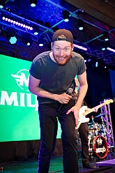 Jeck unter Strom 2026- 01-28 09  Jeck unter Strom 2026 - Mittwoch Abend war es wieder so weit, zum dritten Mal hieß es im Kultur- und Bürgerzentrum Duisburg-Süd Steinhof Huckingen e.V. , „Jeck unter Strom“. Duisburg rief, Köln kam. Aber wir haben unser Duisburg hervorragend vertreten. : DVPJ, Toni I, Jules I., Prinz Karneval, Prinz, Prinzessin Aileen I., Hofmarschälle, Page, Pagen, Paginnen, HDK, Duisburg, Karneval, Helau, Tollität, Event, Session 2025, Session 2025, HDK Duisburg, Hauptausschuss, Hauptausschuss Karneval Duisburg, Duisburg ist echt