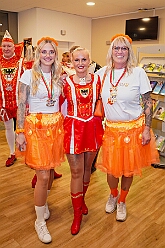 Jeck unter Strom 2026- 01-28 42  Jeck unter Strom 2026 - Mittwoch Abend war es wieder so weit, zum dritten Mal hieß es im Kultur- und Bürgerzentrum Duisburg-Süd Steinhof Huckingen e.V. , „Jeck unter Strom“. Duisburg rief, Köln kam. Aber wir haben unser Duisburg hervorragend vertreten. : DVPJ, Toni I, Jules I., Prinz Karneval, Prinz, Prinzessin Aileen I., Hofmarschälle, Page, Pagen, Paginnen, HDK, Duisburg, Karneval, Helau, Tollität, Event, Session 2025, Session 2025, HDK Duisburg, Hauptausschuss, Hauptausschuss Karneval Duisburg, Duisburg ist echt