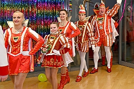 Empf Duisburg Kontor 2026- 01-28 0006  Duisburg ist echt, Karneval - Mit der Kinderprinzencrew waren wir ins CityPalais gekommen, Empfang beim „Duisburg Kontor“. Der jecke Adelsbesuch wurde herzlich empfangen und Geschäftsführer Uwe Kluge begrüßte die Kleine wie Große Tollität in der VIP Lounge. : DVPJ, Toni I, Jules I., Prinz Karneval, Prinz, Prinzessin Aileen I., Hofmarschälle, Page, Pagen, Paginnen, HDK, Duisburg, Karneval, Helau, Tollität, Event, Session 2025, Session 2025, HDK Duisburg, Hauptausschuss, Hauptausschuss Karneval Duisburg, Duisburg ist echt