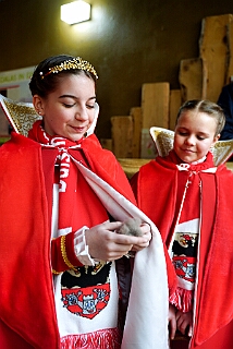 Zoo Duisburg 2026-01-29 04  Ene Besuch em Zoo - Der Zoobesuch ist eine schöne Tradition für die amtierenden Tollitäten der Stadt. Diesmal  besuchten wir außer Kamel, Koala, Delphin und Co. auch die Zebras, wenn auch nicht Blau-Weiß gestreift. : DVPJ, Toni I, Jules I., Prinz Karneval, Prinz, Prinzessin Aileen I., Hofmarschälle, Page, Pagen, Paginnen, HDK, Duisburg, Karneval, Helau, Tollität, Event, Session 2025, Session 2025, HDK Duisburg, Hauptausschuss, Hauptausschuss Karneval Duisburg, Duisburg ist echt