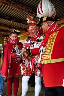Zoo Duisburg 2026-01-29 05  Ene Besuch em Zoo - Der Zoobesuch ist eine schöne Tradition für die amtierenden Tollitäten der Stadt. Diesmal  besuchten wir außer Kamel, Koala, Delphin und Co. auch die Zebras, wenn auch nicht Blau-Weiß gestreift. : DVPJ, Toni I, Jules I., Prinz Karneval, Prinz, Prinzessin Aileen I., Hofmarschälle, Page, Pagen, Paginnen, HDK, Duisburg, Karneval, Helau, Tollität, Event, Session 2025, Session 2025, HDK Duisburg, Hauptausschuss, Hauptausschuss Karneval Duisburg, Duisburg ist echt