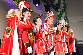 02 Damenp MarxlJecken 2026-01-30 07  Tour-Tag, 30. Januar - An diesem Freitagmorgen hatte das Bezirksamt in Meiderich zum Prinzenempfang gebeten. Am Abend ging es dann weiter bei der „Damenparty“ der Marloher Jecken in Fahrn. Von dort in die „Eventloction BUDDY´S“ in Meiderich. Hier gab es eine Karnevalsparty mit DJ Holger, der ehemaligen Tollität Holger II. von  2025. Zum Abschluss waren wir Gäste beim „Ritterschmaus“ der KG Weiss-Grün in Ruhrort. : DVPJ, Toni I, Jules I., Prinz Karneval, Prinz, Prinzessin Aileen I., Hofmarschälle, Page, Pagen, Paginnen, HDK, Duisburg, Karneval, Helau, Tollität, Event, Session 2025, Session 2025, HDK Duisburg, Hauptausschuss, Hauptausschuss Karneval Duisburg, Duisburg ist echt