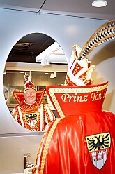 Collin Prinzencrew2026 SteffiSinz3  Gemeinsam für den Karneval, Zusammenhalt und Duisburg Ein Auszug der Besuche bei den Unterstützern des Duisburger Karnevals und insbesondere sr. Tollität Prinz Toni I. der Stadt Duisburg 2026. Die Prinzencrew dankt Euch von Herzen für Eure Unterstützung. : DVPJ, Toni I, Jules I., Prinz Karneval, Prinz, Prinzessin Aileen I., Hofmarschälle, Page, Pagen, Paginnen, HDK, Duisburg, Karneval, Helau, Tollität, Event, Session 2025, Session 2025, HDK Duisburg, Hauptausschuss, Hauptausschuss Karneval Duisburg, Duisburg ist echt