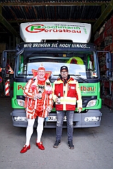 Poschmann Prinzencrew2026 SteffiSinz3  Gemeinsam für den Karneval, Zusammenhalt und Duisburg Ein Auszug der Besuche bei den Unterstützern des Duisburger Karnevals und insbesondere sr. Tollität Prinz Toni I. der Stadt Duisburg 2026. Die Prinzencrew dankt Euch von Herzen für Eure Unterstützung. : DVPJ, Toni I, Jules I., Prinz Karneval, Prinz, Prinzessin Aileen I., Hofmarschälle, Page, Pagen, Paginnen, HDK, Duisburg, Karneval, Helau, Tollität, Event, Session 2025, Session 2025, HDK Duisburg, Hauptausschuss, Hauptausschuss Karneval Duisburg, Duisburg ist echt