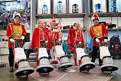 Salamon&Zimmermann Prinzencrew2026 SteffiSinz4  Gemeinsam für den Karneval, Zusammenhalt und Duisburg Ein Auszug der Besuche bei den Unterstützern des Duisburger Karnevals und insbesondere sr. Tollität Prinz Toni I. der Stadt Duisburg 2026. Die Prinzencrew dankt Euch von Herzen für Eure Unterstützung. : DVPJ, Toni I, Jules I., Prinz Karneval, Prinz, Prinzessin Aileen I., Hofmarschälle, Page, Pagen, Paginnen, HDK, Duisburg, Karneval, Helau, Tollität, Event, Session 2025, Session 2025, HDK Duisburg, Hauptausschuss, Hauptausschuss Karneval Duisburg, Duisburg ist echt