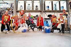 Salamon&Zimmermann Prinzencrew2026 SteffiSinz9  Gemeinsam für den Karneval, Zusammenhalt und Duisburg Ein Auszug der Besuche bei den Unterstützern des Duisburger Karnevals und insbesondere sr. Tollität Prinz Toni I. der Stadt Duisburg 2026. Die Prinzencrew dankt Euch von Herzen für Eure Unterstützung. : DVPJ, Toni I, Jules I., Prinz Karneval, Prinz, Prinzessin Aileen I., Hofmarschälle, Page, Pagen, Paginnen, HDK, Duisburg, Karneval, Helau, Tollität, Event, Session 2025, Session 2025, HDK Duisburg, Hauptausschuss, Hauptausschuss Karneval Duisburg, Duisburg ist echt