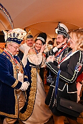 Prinzentref KoenigBrau 2026- 02-02 49  Prinzentreffen in der Brauerei - Auf Initiative von Tobias Ostermann, Verkaufsleiter Ruhrgebiet, und HDK Präsident Michel Jansen lud die König Brauerei in Kooperation mit dem HDK zum Prinzentreffen in den Theodor-König-Keller auf dem Gelände der König Brauerei. Dieser spontanen Einladung folgten die Tollitäten aus Essen, Oberhausen und Moers. Prinz Toni I. erwies sich als sympathischer Co-Gastgeber bei diesem unterhaltsamen Abend. : DVPJ, Toni I, Jules I., Prinz Karneval, Prinz, Prinzessin Aileen I., Hofmarschälle, Page, Pagen, Paginnen, HDK, Duisburg, Karneval, Helau, Tollität, Event, Session 2025, Session 2025, HDK Duisburg, Hauptausschuss, Hauptausschuss Karneval Duisburg, Duisburg ist echt