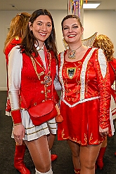 Empfang Berzirk Sued 2026- 02-03 04  Prinzenempfang - Am Dienstag war Premiere im Bezirksamt Süd an der Sittartsberger Allee. Natürlich kam nicht nur der Stadtprinz, Toni I., sondern auch Bernd II. mit Prinzessin Gabi der KG Südstern, die seit 75 Jahren als Prinzenpaar in Serm regieren. : DVPJ, Toni I, Jules I., Prinz Karneval, Prinz, Prinzessin Aileen I., Hofmarschälle, Page, Pagen, Paginnen, HDK, Duisburg, Karneval, Helau, Tollität, Event, Session 2025, Session 2025, HDK Duisburg, Hauptausschuss, Hauptausschuss Karneval Duisburg, Duisburg ist echt