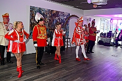 Empfang Berzirk Sued 2026- 02-03 11  Prinzenempfang - Am Dienstag war Premiere im Bezirksamt Süd an der Sittartsberger Allee. Natürlich kam nicht nur der Stadtprinz, Toni I., sondern auch Bernd II. mit Prinzessin Gabi der KG Südstern, die seit 75 Jahren als Prinzenpaar in Serm regieren. : DVPJ, Toni I, Jules I., Prinz Karneval, Prinz, Prinzessin Aileen I., Hofmarschälle, Page, Pagen, Paginnen, HDK, Duisburg, Karneval, Helau, Tollität, Event, Session 2025, Session 2025, HDK Duisburg, Hauptausschuss, Hauptausschuss Karneval Duisburg, Duisburg ist echt