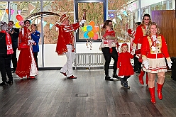 Empfang Berzirk Sued 2026- 02-03 37  Prinzenempfang - Am Dienstag war Premiere im Bezirksamt Süd an der Sittartsberger Allee. Natürlich kam nicht nur der Stadtprinz, Toni I., sondern auch Bernd II. mit Prinzessin Gabi der KG Südstern, die seit 75 Jahren als Prinzenpaar in Serm regieren. : DVPJ, Toni I, Jules I., Prinz Karneval, Prinz, Prinzessin Aileen I., Hofmarschälle, Page, Pagen, Paginnen, HDK, Duisburg, Karneval, Helau, Tollität, Event, Session 2025, Session 2025, HDK Duisburg, Hauptausschuss, Hauptausschuss Karneval Duisburg, Duisburg ist echt