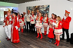 Empfang Berzirk Sued 2026- 02-03 40  Prinzenempfang - Am Dienstag war Premiere im Bezirksamt Süd an der Sittartsberger Allee. Natürlich kam nicht nur der Stadtprinz, Toni I., sondern auch Bernd II. mit Prinzessin Gabi der KG Südstern, die seit 75 Jahren als Prinzenpaar in Serm regieren. : DVPJ, Toni I, Jules I., Prinz Karneval, Prinz, Prinzessin Aileen I., Hofmarschälle, Page, Pagen, Paginnen, HDK, Duisburg, Karneval, Helau, Tollität, Event, Session 2025, Session 2025, HDK Duisburg, Hauptausschuss, Hauptausschuss Karneval Duisburg, Duisburg ist echt