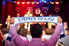 02 Herrens NarrenzHomb 2026-02-06 14  Tour-Tag, 6. Februar - Am frühen Freitagabend hieß es in der „alleato Arena“ zum 4. Mal „Karneval on Ice“ . Eion (Spaß)Eishockeyspiel der Teams Karneval vs. Stadt Duisburg endete 10:10. Danach ging es in die Glückaufhalle nach Homberg, Herrensitzung der „Narrenzunft“. Zurück im Süden zur Ehrengarde, diese hatte den „Großen Orden“, im „Landgasthof Schenke“, an Joachim Loosen verliehen. Abschluss des Abends war dann im „Männerhort“ bei Klaus Bodzian. : DVPJ, Toni I, Jules I., Prinz Karneval, Prinz, Prinzessin Aileen I., Hofmarschälle, Page, Pagen, Paginnen, HDK, Duisburg, Karneval, Helau, Tollität, Event, Session 2025, Session 2025, HDK Duisburg, Hauptausschuss, Hauptausschuss Karneval Duisburg, Duisburg ist echt