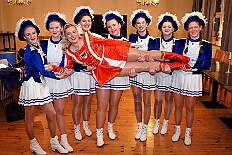 03 GrOrden Ehrengard 2026-02-06 19  Tour-Tag, 6. Februar - Am frühen Freitagabend hieß es in der „alleato Arena“ zum 4. Mal „Karneval on Ice“ . Eion (Spaß)Eishockeyspiel der Teams Karneval vs. Stadt Duisburg endete 10:10. Danach ging es in die Glückaufhalle nach Homberg, Herrensitzung der „Narrenzunft“. Zurück im Süden zur Ehrengarde, diese hatte den „Großen Orden“, im „Landgasthof Schenke“, an Joachim Loosen verliehen. Abschluss des Abends war dann im „Männerhort“ bei Klaus Bodzian. : DVPJ, Toni I, Jules I., Prinz Karneval, Prinz, Prinzessin Aileen I., Hofmarschälle, Page, Pagen, Paginnen, HDK, Duisburg, Karneval, Helau, Tollität, Event, Session 2025, Session 2025, HDK Duisburg, Hauptausschuss, Hauptausschuss Karneval Duisburg, Duisburg ist echt