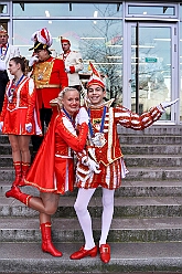 01 Beim-WDR 2026-02-08 19  Tour-Tag, 9. Februar - Mittags stand der Empfang bei Prinzencrew beim WDR auf dem Programm, herzlich begrüßt durch „Manni“. Dann einmal Seniorenkarneval an der Zechenstraße in Homberg. Zum guten Schluß dann das Senatorenessen im Binnschiffahrtsmuseum der KG Weiß-Grün Ruhrort. : DVPJ, Toni I, Jules I., Prinz Karneval, Prinz, Prinzessin Aileen I., Hofmarschälle, Page, Pagen, Paginnen, HDK, Duisburg, Karneval, Helau, Tollität, Event, Session 2025, Session 2025, HDK Duisburg, Hauptausschuss, Hauptausschuss Karneval Duisburg, Duisburg ist echt