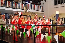 03 Senatoren WG Ruhrort 20206-02-09 09  Tour-Tag, 9. Februar - Mittags stand der Empfang bei Prinzencrew beim WDR auf dem Programm, herzlich begrüßt durch „Manni“. Dann einmal Seniorenkarneval an der Zechenstraße in Homberg. Zum guten Schluß dann das Senatorenessen im Binnschiffahrtsmuseum der KG Weiß-Grün Ruhrort. : DVPJ, Toni I, Jules I., Prinz Karneval, Prinz, Prinzessin Aileen I., Hofmarschälle, Page, Pagen, Paginnen, HDK, Duisburg, Karneval, Helau, Tollität, Event, Session 2025, Session 2025, HDK Duisburg, Hauptausschuss, Hauptausschuss Karneval Duisburg, Duisburg ist echt