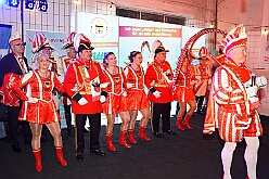 01 Wagenweihe KGK 2026-02-10 10  Wagenweihe und Prinzenempfang - In Moers waren wir an diesem Abend Gäste der Wagebweihe der Tollitäten des KGK, Bastian I. und Steffen I. Im IntercityHotel empfingen die Roten Funken, nicht wie gewohnt am Mittwoch vor Altweiber, die Duisburger Prinzencrews. : DVPJ, Toni I, Jules I., Prinz Karneval, Prinz, Prinzessin Aileen I., Hofmarschälle, Page, Pagen, Paginnen, HDK, Duisburg, Karneval, Helau, Tollität, Event, Session 2025, Session 2025, HDK Duisburg, Hauptausschuss, Hauptausschuss Karneval Duisburg, Duisburg ist echt