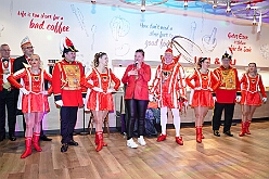 02 Prinzenempf RoteFunken 2026-02-10 08  Wagenweihe und Prinzenempfang - In Moers waren wir an diesem Abend Gäste der Wagebweihe der Tollitäten des KGK, Bastian I. und Steffen I. Im IntercityHotel empfingen die Roten Funken, nicht wie gewohnt am Mittwoch vor Altweiber, die Duisburger Prinzencrews. : DVPJ, Toni I, Jules I., Prinz Karneval, Prinz, Prinzessin Aileen I., Hofmarschälle, Page, Pagen, Paginnen, HDK, Duisburg, Karneval, Helau, Tollität, Event, Session 2025, Session 2025, HDK Duisburg, Hauptausschuss, Hauptausschuss Karneval Duisburg, Duisburg ist echt