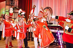 02 Prinzenempf RoteFunken 2026-02-10 13  Wagenweihe und Prinzenempfang - In Moers waren wir an diesem Abend Gäste der Wagebweihe der Tollitäten des KGK, Bastian I. und Steffen I. Im IntercityHotel empfingen die Roten Funken, nicht wie gewohnt am Mittwoch vor Altweiber, die Duisburger Prinzencrews. : DVPJ, Toni I, Jules I., Prinz Karneval, Prinz, Prinzessin Aileen I., Hofmarschälle, Page, Pagen, Paginnen, HDK, Duisburg, Karneval, Helau, Tollität, Event, Session 2025, Session 2025, HDK Duisburg, Hauptausschuss, Hauptausschuss Karneval Duisburg, Duisburg ist echt