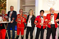 02 Prinzenempf RoteFunken 2026-02-10 15  Wagenweihe und Prinzenempfang - In Moers waren wir an diesem Abend Gäste der Wagebweihe der Tollitäten des KGK, Bastian I. und Steffen I. Im IntercityHotel empfingen die Roten Funken, nicht wie gewohnt am Mittwoch vor Altweiber, die Duisburger Prinzencrews. : DVPJ, Toni I, Jules I., Prinz Karneval, Prinz, Prinzessin Aileen I., Hofmarschälle, Page, Pagen, Paginnen, HDK, Duisburg, Karneval, Helau, Tollität, Event, Session 2025, Session 2025, HDK Duisburg, Hauptausschuss, Hauptausschuss Karneval Duisburg, Duisburg ist echt