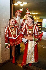 01 Rathausem Rheinh 2026-02-11 05  Tour-Tag, 11. Februar - An diesem Mittwoch hatten wir2 Termine mit der Kinderprinzencrew zusammen, einmal den Rathausempfang in Rheinhausen und das Wiegen bei der DEKRA. Nach dem Besuch im Studio 47 ging es in den Steinhof zum Abend für den Bürger des Jahres. : DVPJ, Toni I, Jules I., Prinz Karneval, Prinz, Prinzessin Aileen I., Hofmarschälle, Page, Pagen, Paginnen, HDK, Duisburg, Karneval, Helau, Tollität, Event, Session 2025, Session 2025, HDK Duisburg, Hauptausschuss, Hauptausschuss Karneval Duisburg, Duisburg ist echt