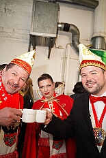 02 PrinzWiegen DEKRA 2026-02-11 12  Tour-Tag, 11. Februar - An diesem Mittwoch hatten wir2 Termine mit der Kinderprinzencrew zusammen, einmal den Rathausempfang in Rheinhausen und das Wiegen bei der DEKRA. Nach dem Besuch im Studio 47 ging es in den Steinhof zum Abend für den Bürger des Jahres. : DVPJ, Toni I, Jules I., Prinz Karneval, Prinz, Prinzessin Aileen I., Hofmarschälle, Page, Pagen, Paginnen, HDK, Duisburg, Karneval, Helau, Tollität, Event, Session 2025, Session 2025, HDK Duisburg, Hauptausschuss, Hauptausschuss Karneval Duisburg, Duisburg ist echt