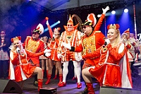 03 HDK Festzelt 2026-02-12 17  Alweiber-Tour, 12. Februar - Eine karnevalistische „Stadtrundfahrt“ an diesem veregneten Donnerstag. : DVPJ, Toni I, Jules I., Prinz Karneval, Prinz, Prinzessin Aileen I., Hofmarschälle, Page, Pagen, Paginnen, HDK, Duisburg, Karneval, Helau, Tollität, Event, Session 2025, Session 2025, HDK Duisburg, Hauptausschuss, Hauptausschuss Karneval Duisburg, Duisburg ist echt