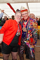 03 HDK Festzelt 2026-02-12 19  Alweiber-Tour, 12. Februar - Eine karnevalistische „Stadtrundfahrt“ an diesem veregneten Donnerstag. : DVPJ, Toni I, Jules I., Prinz Karneval, Prinz, Prinzessin Aileen I., Hofmarschälle, Page, Pagen, Paginnen, HDK, Duisburg, Karneval, Helau, Tollität, Event, Session 2025, Session 2025, HDK Duisburg, Hauptausschuss, Hauptausschuss Karneval Duisburg, Duisburg ist echt