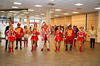 06 Sparkasse DU 2026-02-12 02  Alweiber-Tour, 12. Februar - Eine karnevalistische „Stadtrundfahrt“ an diesem veregneten Donnerstag. : DVPJ, Toni I, Jules I., Prinz Karneval, Prinz, Prinzessin Aileen I., Hofmarschälle, Page, Pagen, Paginnen, HDK, Duisburg, Karneval, Helau, Tollität, Event, Session 2025, Session 2025, HDK Duisburg, Hauptausschuss, Hauptausschuss Karneval Duisburg, Duisburg ist echt