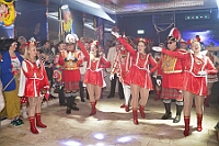 07 Coupe1900 2026-02-12 02  Alweiber-Tour, 12. Februar - Eine karnevalistische „Stadtrundfahrt“ an diesem veregneten Donnerstag. : DVPJ, Toni I, Jules I., Prinz Karneval, Prinz, Prinzessin Aileen I., Hofmarschälle, Page, Pagen, Paginnen, HDK, Duisburg, Karneval, Helau, Tollität, Event, Session 2025, Session 2025, HDK Duisburg, Hauptausschuss, Hauptausschuss Karneval Duisburg, Duisburg ist echt