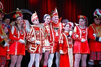 09 Nordevereine Ratskeller 2026-02-12 08  Alweiber-Tour, 12. Februar - Eine karnevalistische „Stadtrundfahrt“ an diesem veregneten Donnerstag. : DVPJ, Toni I, Jules I., Prinz Karneval, Prinz, Prinzessin Aileen I., Hofmarschälle, Page, Pagen, Paginnen, HDK, Duisburg, Karneval, Helau, Tollität, Event, Session 2025, Session 2025, HDK Duisburg, Hauptausschuss, Hauptausschuss Karneval Duisburg, Duisburg ist echt