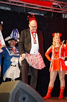 17 Altweiberp Ehrengrd 2026-02-12 09  Alweiber-Tour, 12. Februar - Eine karnevalistische „Stadtrundfahrt“ an diesem veregneten Donnerstag. : DVPJ, Toni I, Jules I., Prinz Karneval, Prinz, Prinzessin Aileen I., Hofmarschälle, Page, Pagen, Paginnen, HDK, Duisburg, Karneval, Helau, Tollität, Event, Session 2025, Session 2025, HDK Duisburg, Hauptausschuss, Hauptausschuss Karneval Duisburg, Duisburg ist echt