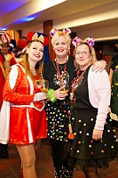 19 Altweiberp AMaB 2026-02-12 07  Alweiber-Tour, 12. Februar - Eine karnevalistische „Stadtrundfahrt“ an diesem veregneten Donnerstag. : DVPJ, Toni I, Jules I., Prinz Karneval, Prinz, Prinzessin Aileen I., Hofmarschälle, Page, Pagen, Paginnen, HDK, Duisburg, Karneval, Helau, Tollität, Event, Session 2025, Session 2025, HDK Duisburg, Hauptausschuss, Hauptausschuss Karneval Duisburg, Duisburg ist echt