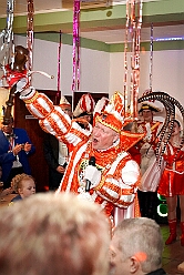 01 HultschStuebchen 2026-02-13 04  Tour-Tag, 13. Februar - Wir begannen den Freitagabend mit dem Kneipenkarneval im „Hultschiner Stübchen“ in Wanheimerort. Dann folgten die Karnevalsparty der der Rotgoldenen in Laar und der Klostersturm der Abteifrauen in Hamborn. Danach dann zur Kostümparty des SZ der Prinzengatde. Zum Abschluss dann  2 Termine in Serm, einmal zu den Amazonen und einmal bei der dortigen Prinzengarde. : DVPJ, Toni I, Jules I., Prinz Karneval, Prinz, Prinzessin Aileen I., Hofmarschälle, Page, Pagen, Paginnen, HDK, Duisburg, Karneval, Helau, Tollität, Event, Session 2025, Session 2025, HDK Duisburg, Hauptausschuss, Hauptausschuss Karneval Duisburg, Duisburg ist echt