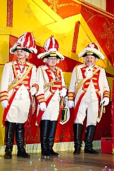 02 KarnParty RG Laar 2026-02-13 02  Tour-Tag, 13. Februar - Wir begannen den Freitagabend mit dem Kneipenkarneval im „Hultschiner Stübchen“ in Wanheimerort. Dann folgten die Karnevalsparty der der Rotgoldenen in Laar und der Klostersturm der Abteifrauen in Hamborn. Danach dann zur Kostümparty des SZ der Prinzengatde. Zum Abschluss dann  2 Termine in Serm, einmal zu den Amazonen und einmal bei der dortigen Prinzengarde. : DVPJ, Toni I, Jules I., Prinz Karneval, Prinz, Prinzessin Aileen I., Hofmarschälle, Page, Pagen, Paginnen, HDK, Duisburg, Karneval, Helau, Tollität, Event, Session 2025, Session 2025, HDK Duisburg, Hauptausschuss, Hauptausschuss Karneval Duisburg, Duisburg ist echt