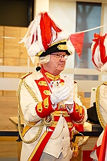 02 Kinderkarnevalszug 2026-02-14 04  Am Nelkensamstag, 14. Februar - Nach dem Wecken der Kinderprinezcrew, dem Besuch des Kinderkarnevalszugs in Hamborm und des Biwaks der Ehrengarde mit der Bürgergarde vor dem Forum, standen dann die letzten Saalveranstaltungen am Abend auf dem Programm. Wir bedanken uns nochmals für die tollen Geschenke die wir dort erhalten haben. : DVPJ, Toni I, Jules I., Prinz Karneval, Prinz, Prinzessin Aileen I., Hofmarschälle, Page, Pagen, Paginnen, HDK, Duisburg, Karneval, Helau, Tollität, Event, Session 2025, Session 2025, HDK Duisburg, Hauptausschuss, Hauptausschuss Karneval Duisburg, Duisburg ist echt