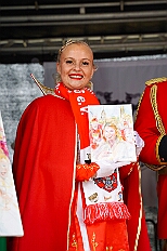 03 Biwak Ehreng Buergergrd 2026-02-14 22  Am Nelkensamstag, 14. Februar - Nach dem Wecken der Kinderprinezcrew, dem Besuch des Kinderkarnevalszugs in Hamborm und des Biwaks der Ehrengarde mit der Bürgergarde vor dem Forum, standen dann die letzten Saalveranstaltungen am Abend auf dem Programm. Wir bedanken uns nochmals für die tollen Geschenke die wir dort erhalten haben. : DVPJ, Toni I, Jules I., Prinz Karneval, Prinz, Prinzessin Aileen I., Hofmarschälle, Page, Pagen, Paginnen, HDK, Duisburg, Karneval, Helau, Tollität, Event, Session 2025, Session 2025, HDK Duisburg, Hauptausschuss, Hauptausschuss Karneval Duisburg, Duisburg ist echt