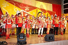 06 Prunks RG Laar 2026-02-14 01  Am Nelkensamstag, 14. Februar - Nach dem Wecken der Kinderprinezcrew, dem Besuch des Kinderkarnevalszugs in Hamborm und des Biwaks der Ehrengarde mit der Bürgergarde vor dem Forum, standen dann die letzten Saalveranstaltungen am Abend auf dem Programm. Wir bedanken uns nochmals für die tollen Geschenke die wir dort erhalten haben. : DVPJ, Toni I, Jules I., Prinz Karneval, Prinz, Prinzessin Aileen I., Hofmarschälle, Page, Pagen, Paginnen, HDK, Duisburg, Karneval, Helau, Tollität, Event, Session 2025, Session 2025, HDK Duisburg, Hauptausschuss, Hauptausschuss Karneval Duisburg, Duisburg ist echt