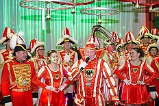 07 Funkenparty RoteFunken 2026-02-14 DSC05858  Am Nelkensamstag, 14. Februar - Nach dem Wecken der Kinderprinezcrew, dem Besuch des Kinderkarnevalszugs in Hamborm und des Biwaks der Ehrengarde mit der Bürgergarde vor dem Forum, standen dann die letzten Saalveranstaltungen am Abend auf dem Programm. Wir bedanken uns nochmals für die tollen Geschenke die wir dort erhalten haben. : DVPJ, Toni I, Jules I., Prinz Karneval, Prinz, Prinzessin Aileen I., Hofmarschälle, Page, Pagen, Paginnen, HDK, Duisburg, Karneval, Helau, Tollität, Event, Session 2025, Session 2025, HDK Duisburg, Hauptausschuss, Hauptausschuss Karneval Duisburg, Duisburg ist echt