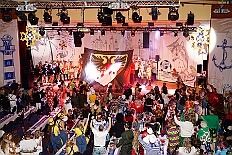 10 Bordfest AMaB 2026-02-14 04  Am Nelkensamstag, 14. Februar - Nach dem Wecken der Kinderprinezcrew, dem Besuch des Kinderkarnevalszugs in Hamborm und des Biwaks der Ehrengarde mit der Bürgergarde vor dem Forum, standen dann die letzten Saalveranstaltungen am Abend auf dem Programm. Wir bedanken uns nochmals für die tollen Geschenke die wir dort erhalten haben. : DVPJ, Toni I, Jules I., Prinz Karneval, Prinz, Prinzessin Aileen I., Hofmarschälle, Page, Pagen, Paginnen, HDK, Duisburg, Karneval, Helau, Tollität, Event, Session 2025, Session 2025, HDK Duisburg, Hauptausschuss, Hauptausschuss Karneval Duisburg, Duisburg ist echt