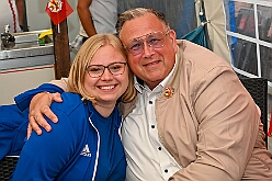 03 Sommerf Stadtgarde RW 2026-06-13 16  Aus dem Drachenboot zum Sommerfest  - Am Samstag, 13. Juni, unterstützten unsere Stephanie und der Sebastian aktiv das Drachenbootteam des Duisburger DRK bei der Fun-Regatta im Innenhafen. Danach besuchten wir dann das Sommerfest der Grafschafter Funken in Moers und der Stadtgarde Duisburg Rot Weiß 2011.e.V. : DVPJ, Toni I, Jules I., Prinz Karneval, Prinz, Prinzessin Aileen I., Hofmarschälle, Page, Pagen, Paginnen, HDK, Duisburg, Karneval, Helau, Tollität, Event, Session 2025, Session 2025, HDK Duisburg, Hauptausschuss, Hauptausschuss Karneval Duisburg, Duisburg ist echt