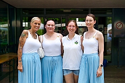 Sommerfest MarxlohJecken 2026-06-27 35  Bei tropischen 39° zur Premiere - Es war die erste „Sommer-Party“ der Marxloher-Jecken. Unter dem Motto „Feiern mit Freunden“ wurde auf dem Gelände der GGS „Am Mattlerbusch“, neben dem Niederrheinischen Karnevalsmusem, die Sommerfestpremiere gefeiert. Mit guter Laune und einer Super Stimmung wurde der Hitze getrotzt. : DVPJ, Toni I, Jules I., Prinz Karneval, Prinz, Prinzessin Aileen I., Hofmarschälle, Page, Pagen, Paginnen, HDK, Duisburg, Karneval, Helau, Tollität, Event, Session 2025, Session 2025, HDK Duisburg, Hauptausschuss, Hauptausschuss Karneval Duisburg, Duisburg ist echt